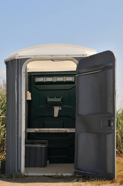 Porta potty delivery and setup in Martinsburg, PA